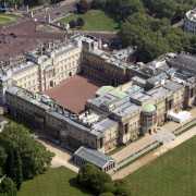 Buckingham Palace med innergård sedd från ovan